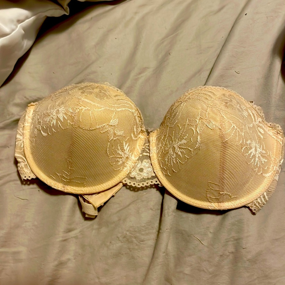 Cream bra never worn